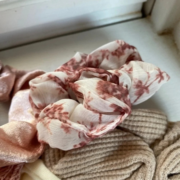 Anthropologie Hair Scrunchie Bundle - Picture 3 of 5